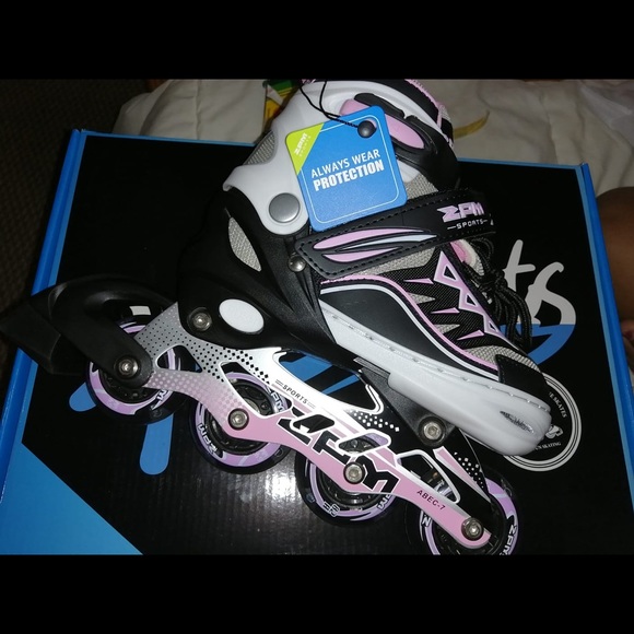 2pm Sports Skates - Picture 3 of 10
